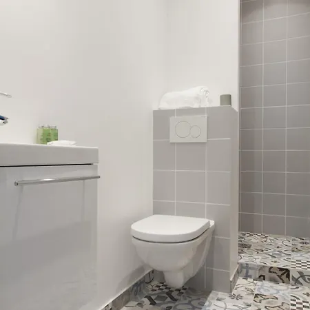 Appartamento 2br Near St Germain Des Pres Parigi