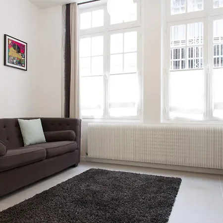 2br Near St Germain Des Pres Parigi